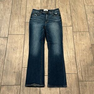 NWOT BKE Buckle Parker Universal Fit Size 27x29.5